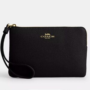NEW!! Coach Corner Zip Wristlet – Black/Gold